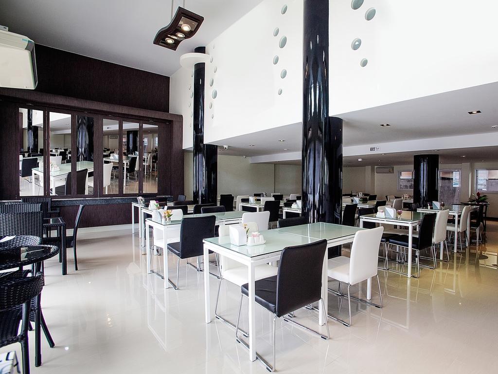 Md Grand Hotel Nakhon Nakhon Si Thammarat Exteriör bild