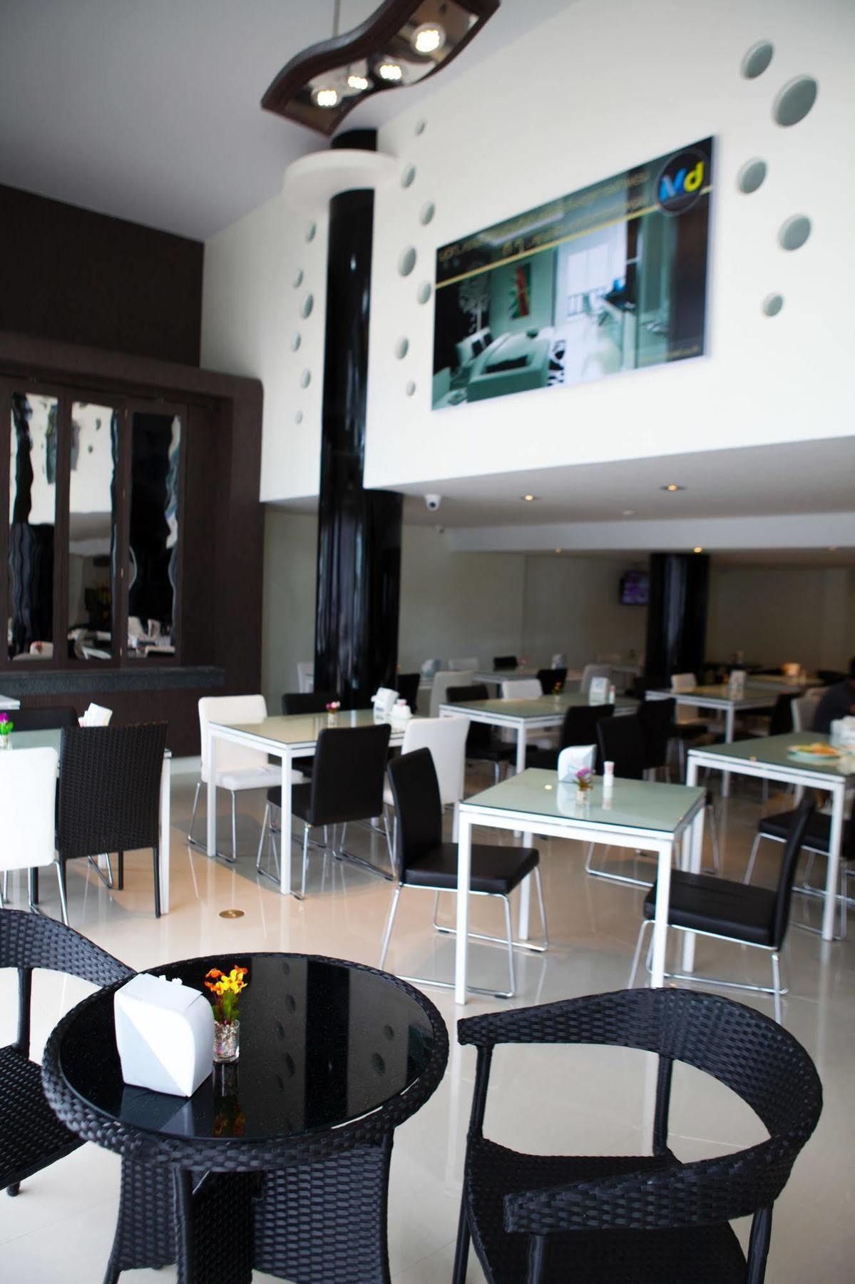 Md Grand Hotel Nakhon Nakhon Si Thammarat Exteriör bild